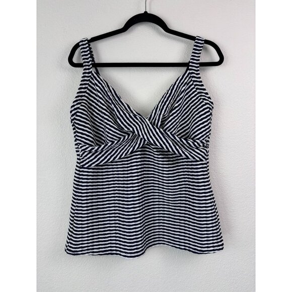Lands' End women's 16 navy white striped textured underwire‎ tankini swim top - Picture 1 of 6